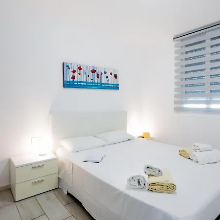Апартаменты A13 Optimist Beautiful And Comfortable *